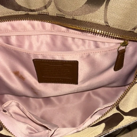 Coach Brown and Tan Signature Shoulder Bag - Picture 4 of 6